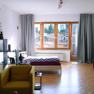 Hindenburg Str Apartment